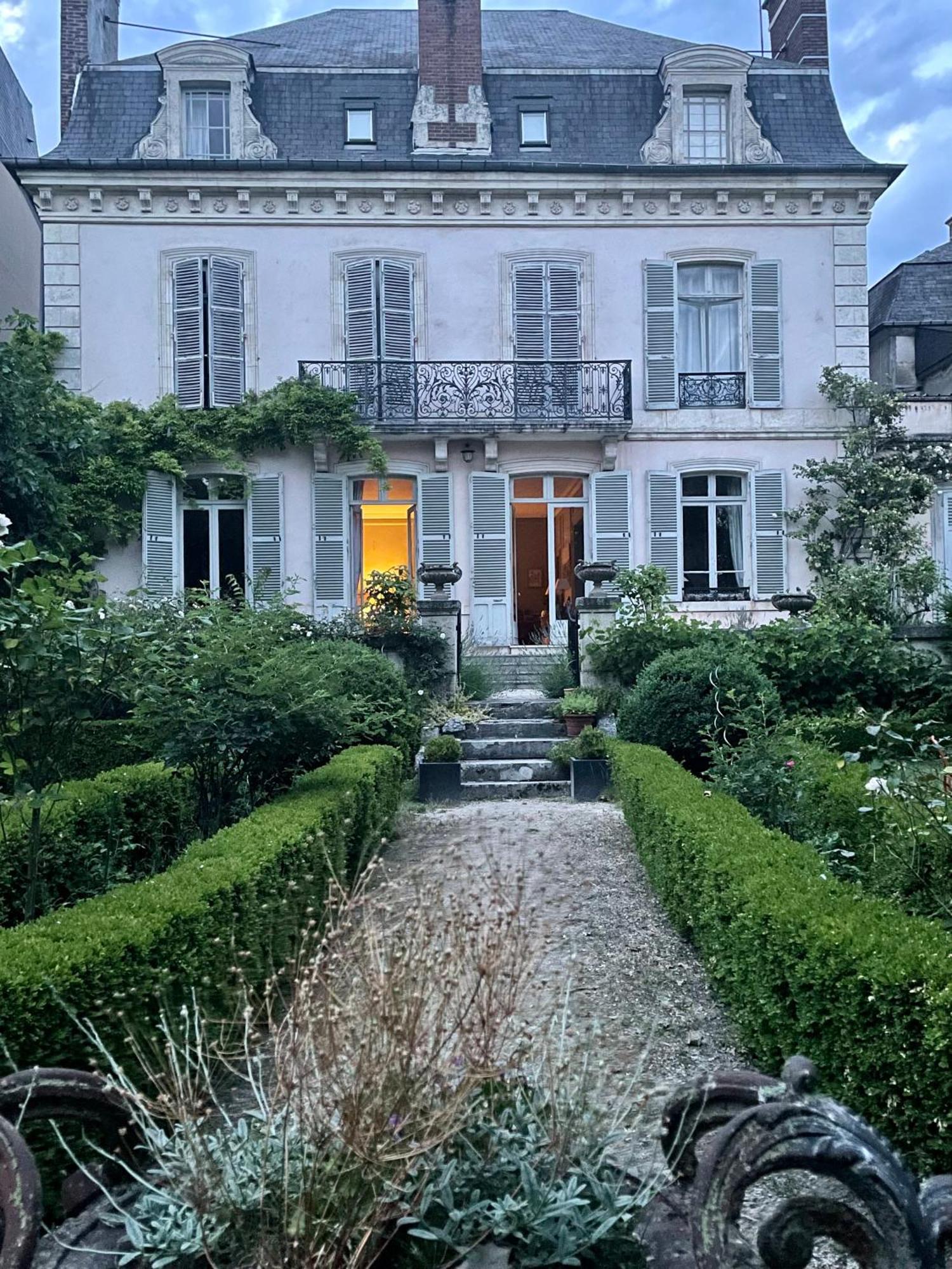 Hotel Belle Fontaine Bourges Exterior foto