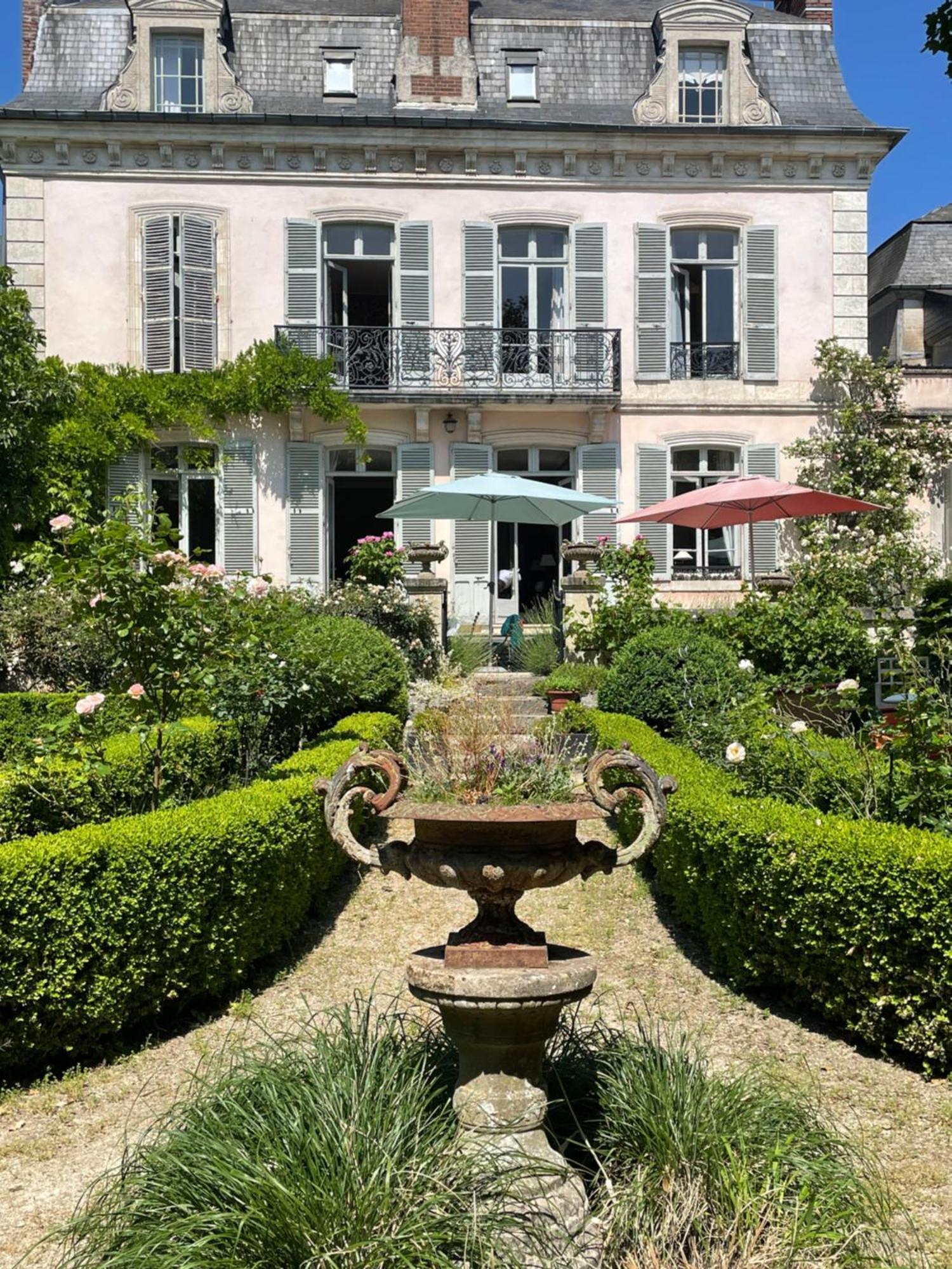 Hotel Belle Fontaine Bourges Exterior foto